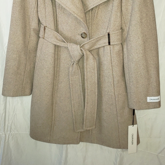 Calvin Klein Coat Size Medium - Picture 5 of 9